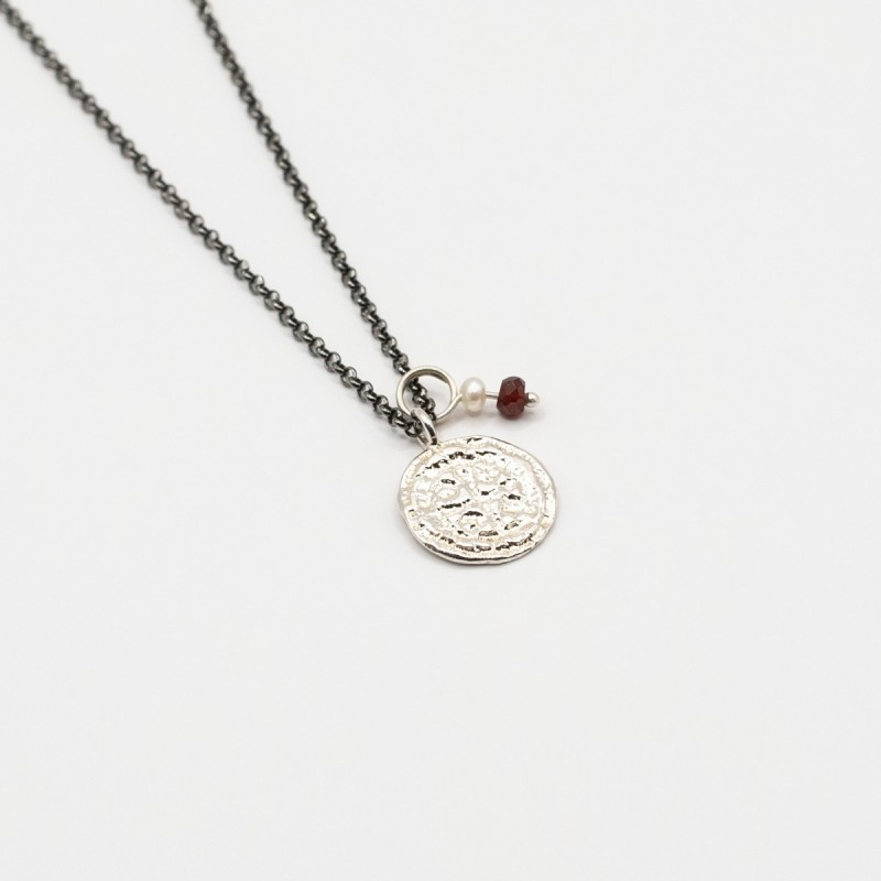 Lace round necklace Lace round necklace