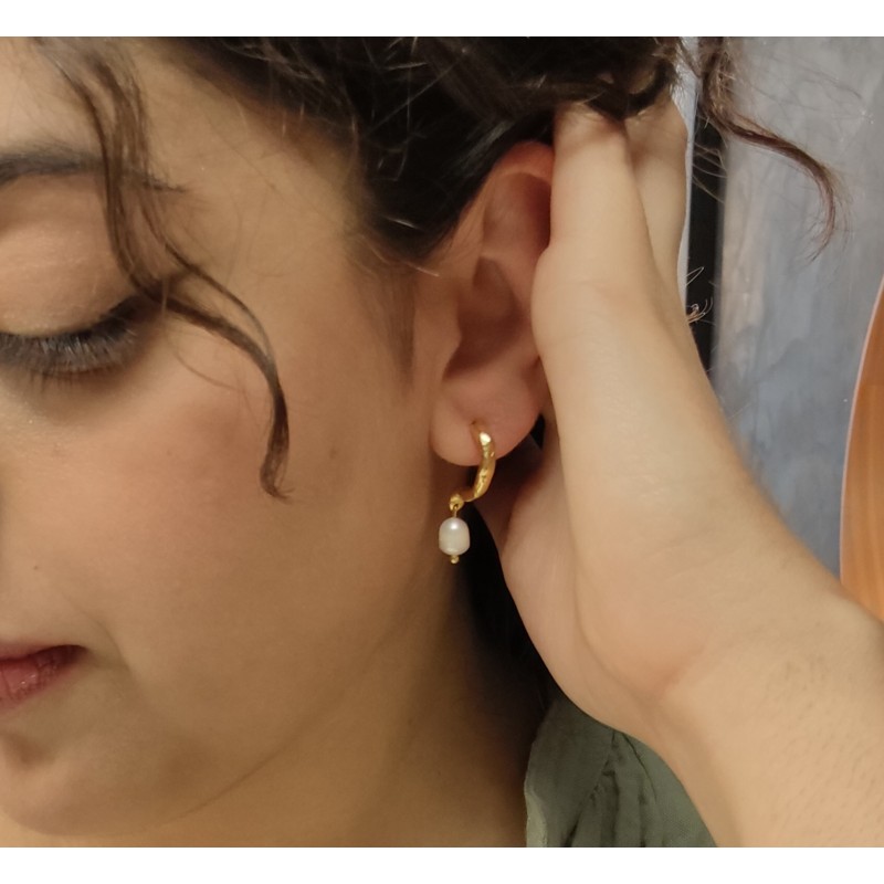 Leto pearl earrings