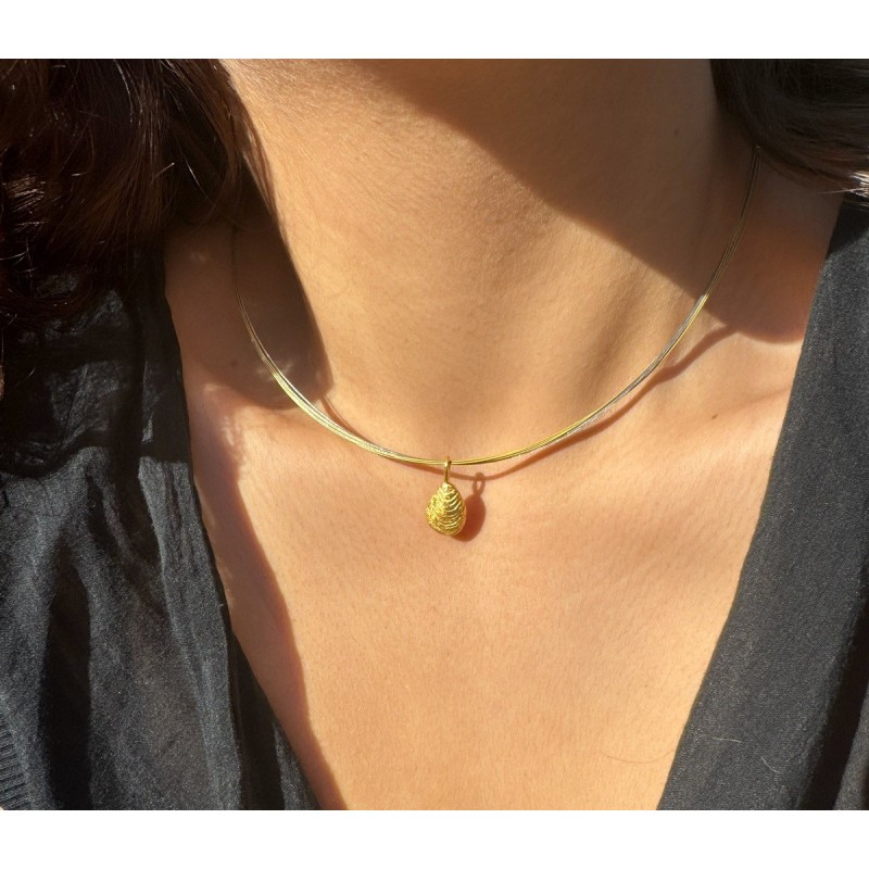 Oyster necklace