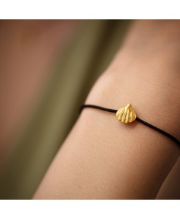 Shell bracelet