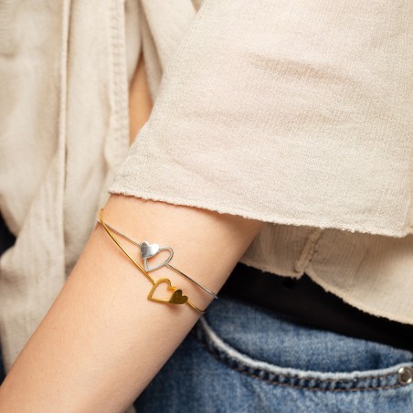 Different hearts bracelet