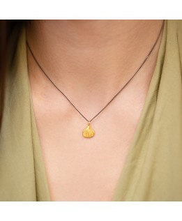Shell necklace