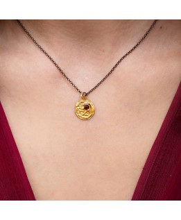 Lace round necklace