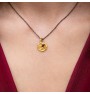 Lace round necklace