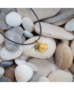 Shell necklace with cord