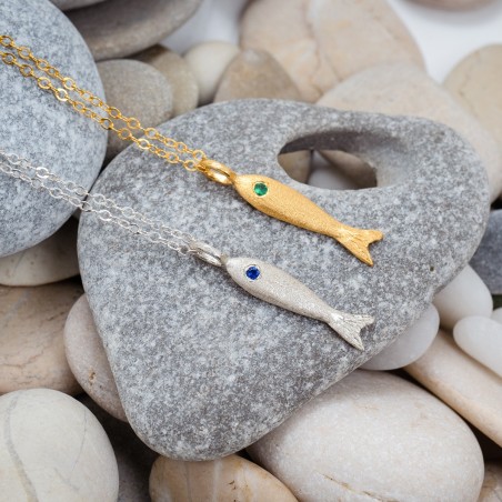 Hanging fish necklace