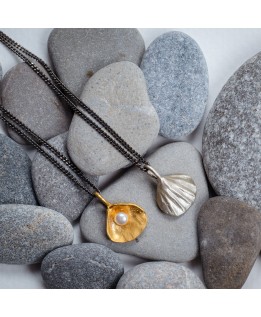 Shell necklace