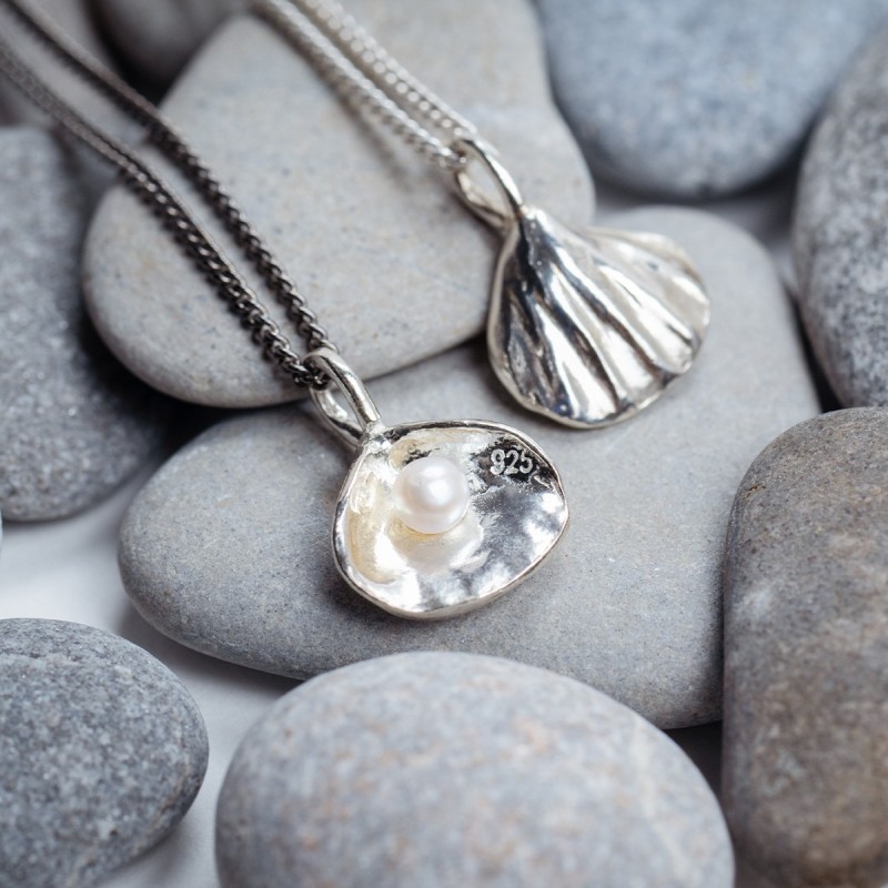Shell necklace