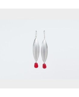Small leaf earrings